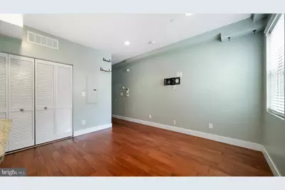 906 N 16th Street #3R, Philadelphia, PA 19130 - Photo 12
