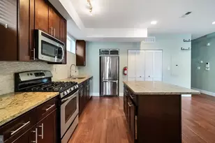 906 N 16th St, Philadelphia, PA 19130 - Photo 8