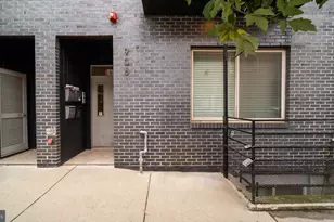 906 N 16th St, Philadelphia, PA 19130 - Photo 1