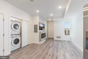 1423 N 8th St, Philadelphia, PA 19122 - Photo 2
