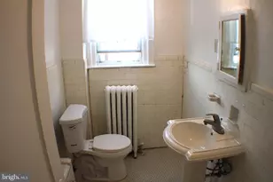 446 Roselyn St, Philadelphia, PA 19120 - Photo 14