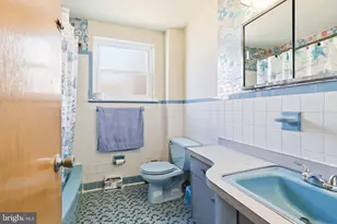 2127 Hoffnagle St, Philadelphia, PA 19152 - Photo 16