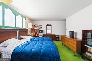 2127 Hoffnagle St, Philadelphia, PA 19152 - Photo 18
