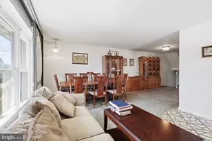 2127 Hoffnagle St, Philadelphia, PA 19152 - Photo 10