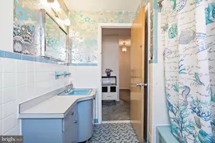 2127 Hoffnagle St, Philadelphia, PA 19152 - Photo 16