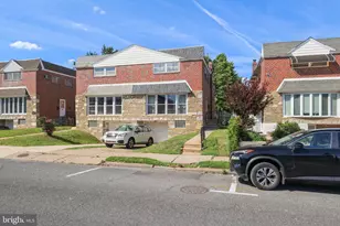 2127 Hoffnagle St, Philadelphia, PA 19152 - Photo 28