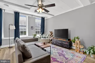44 S 3rd St, Philadelphia, PA 19106 - Photo 2