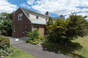 1323 Longshore Ave, Philadelphia, PA 19111 - Photo 4