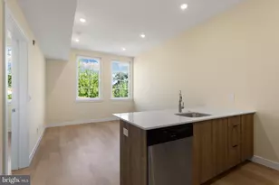 1701 S 4th St, Philadelphia, PA 19148 - Photo 2