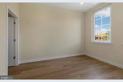 1701 S 4th Street #203, Philadelphia, PA 19148 - Photo 12