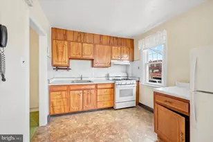 1423 Friendship St, Philadelphia, PA 19111 - Photo 8