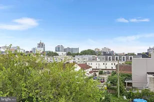 647 N 41st St, Philadelphia, PA 19104 - Photo 22