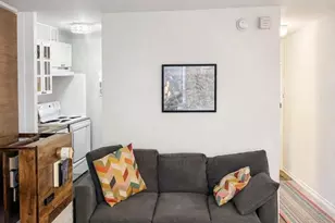 224 W Rittenhouse Square, Philadelphia, PA 19103 - Photo 2