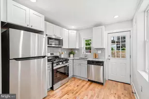 2334 Pierce St, Philadelphia, PA 19145 - Photo 8