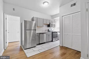 2105 N 17th St, Philadelphia, PA 19121 - Photo 4