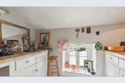 23 W Walnut Lane #3, Philadelphia, PA 19144 - Photo 2