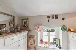 23 W Walnut Ln, Philadelphia, PA 19144 - Photo 2
