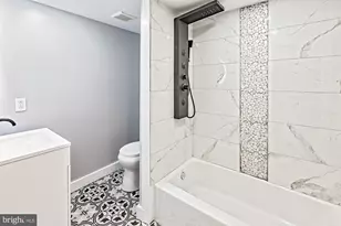 1346 N Myrtlewood St, Philadelphia, PA 19121 - Photo 14