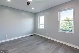 1346 N Myrtlewood St, Philadelphia, PA 19121 - Photo 16