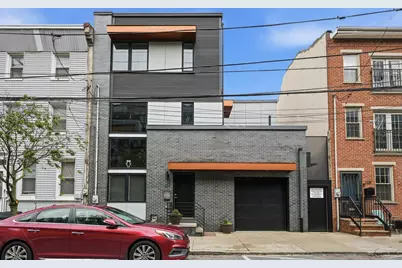 237 W Thompson Street, Philadelphia, PA 19122 - Photo 2