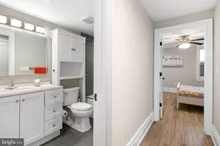 2525 Brown St, Philadelphia, PA 19130 - Photo 24