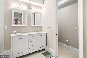 2525 Brown St, Philadelphia, PA 19130 - Photo 14