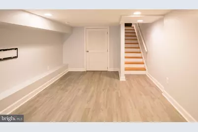 2033 Manton Street, Philadelphia, PA 19146 - Photo 10