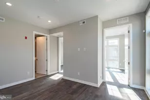 1340 S 13th St, Philadelphia, PA 19147 - Photo 2