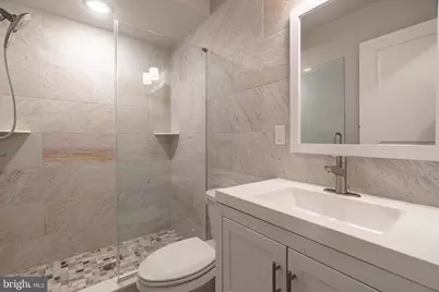 2147 Christian Street #1, Philadelphia, PA 19146 - Photo 4
