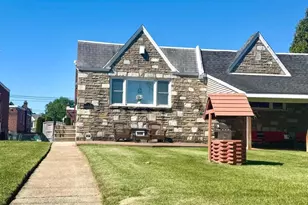 1606 Fox Chase Rd, Philadelphia, PA 19152 - Photo 1