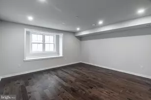 752 S 8th St, Philadelphia, PA 19147 - Photo 8