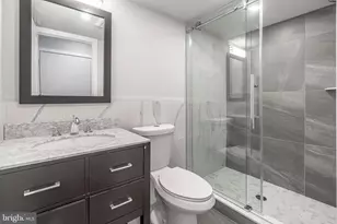 752 S 8th St, Philadelphia, PA 19147 - Photo 10