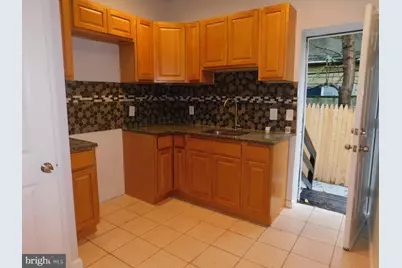 2526 N Myrtlewood Street, Philadelphia, PA 19132 - Photo 4