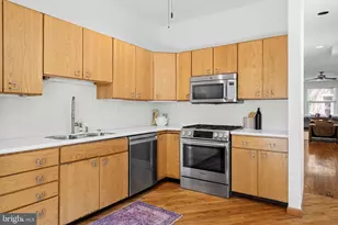 2424 Lombard St, Philadelphia, PA 19146 - Photo 14
