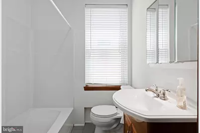 2424 Lombard Street, Philadelphia, PA 19146 - Photo 28