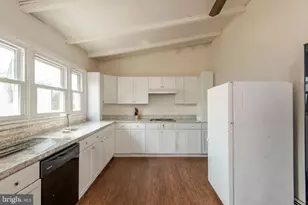 235 Hermitage St, Philadelphia, PA 19127 - Photo 4