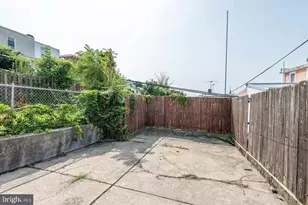 235 Hermitage St, Philadelphia, PA 19127 - Photo 12