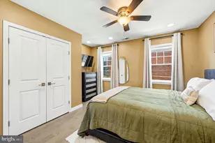 1923 S 10th St, Philadelphia, PA 19148 - Photo 14