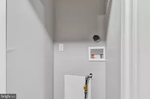 1725 W Thompson St, Philadelphia, PA 19121 - Photo 22