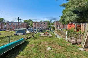 725 Hill Rd, Philadelphia, PA 19128 - Photo 36
