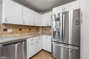 725 Hill Rd, Philadelphia, PA 19128 - Photo 14