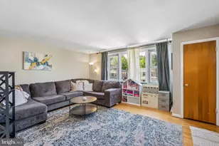 725 Hill Rd, Philadelphia, PA 19128 - Photo 2