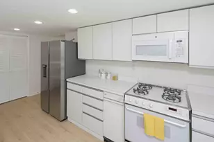 9807 Cowden St, Philadelphia, PA 19115 - Photo 10