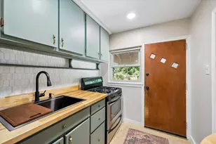 5850 Oakland St, Philadelphia, PA 19149 - Photo 10