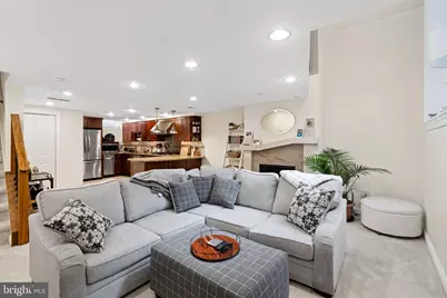 502 S 11th Street #38, Philadelphia, PA 19147 - Photo 2