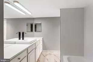 2001 Hamilton St, Philadelphia, PA 19130 - Photo 12