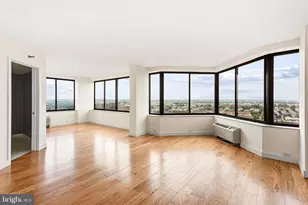 2001 Hamilton St, Philadelphia, PA 19130 - Photo 4