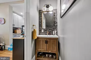 463 W Earlham Ter, Philadelphia, PA 19144 - Photo 4