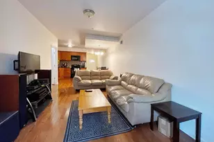 1131 Green St, Philadelphia, PA 19123 - Photo 2
