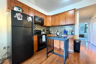 1131 Green St, Philadelphia, PA 19123 - Photo 6